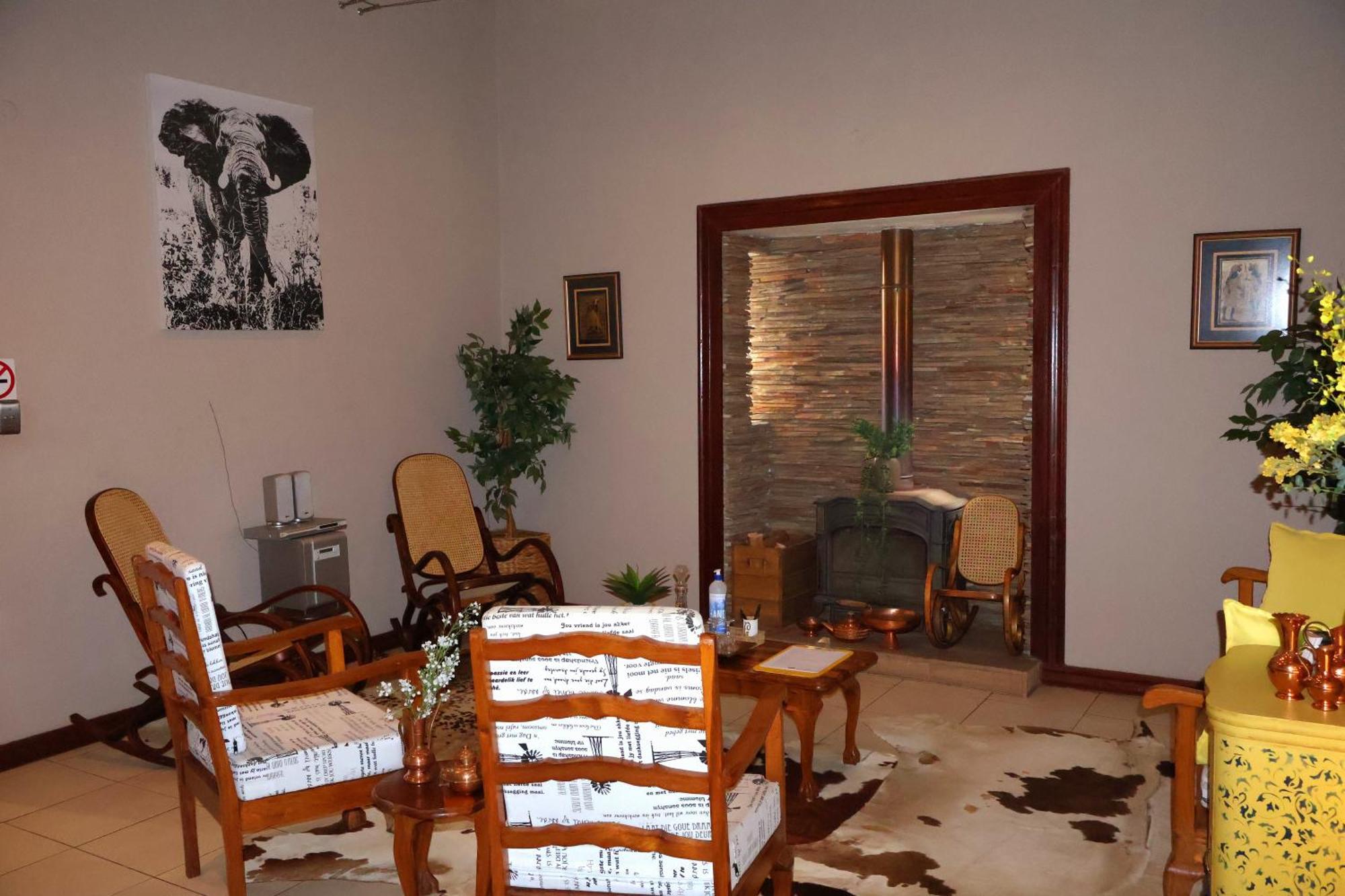 The Leopard Tree Bed and Breakfast Polokwane Exteriör bild
