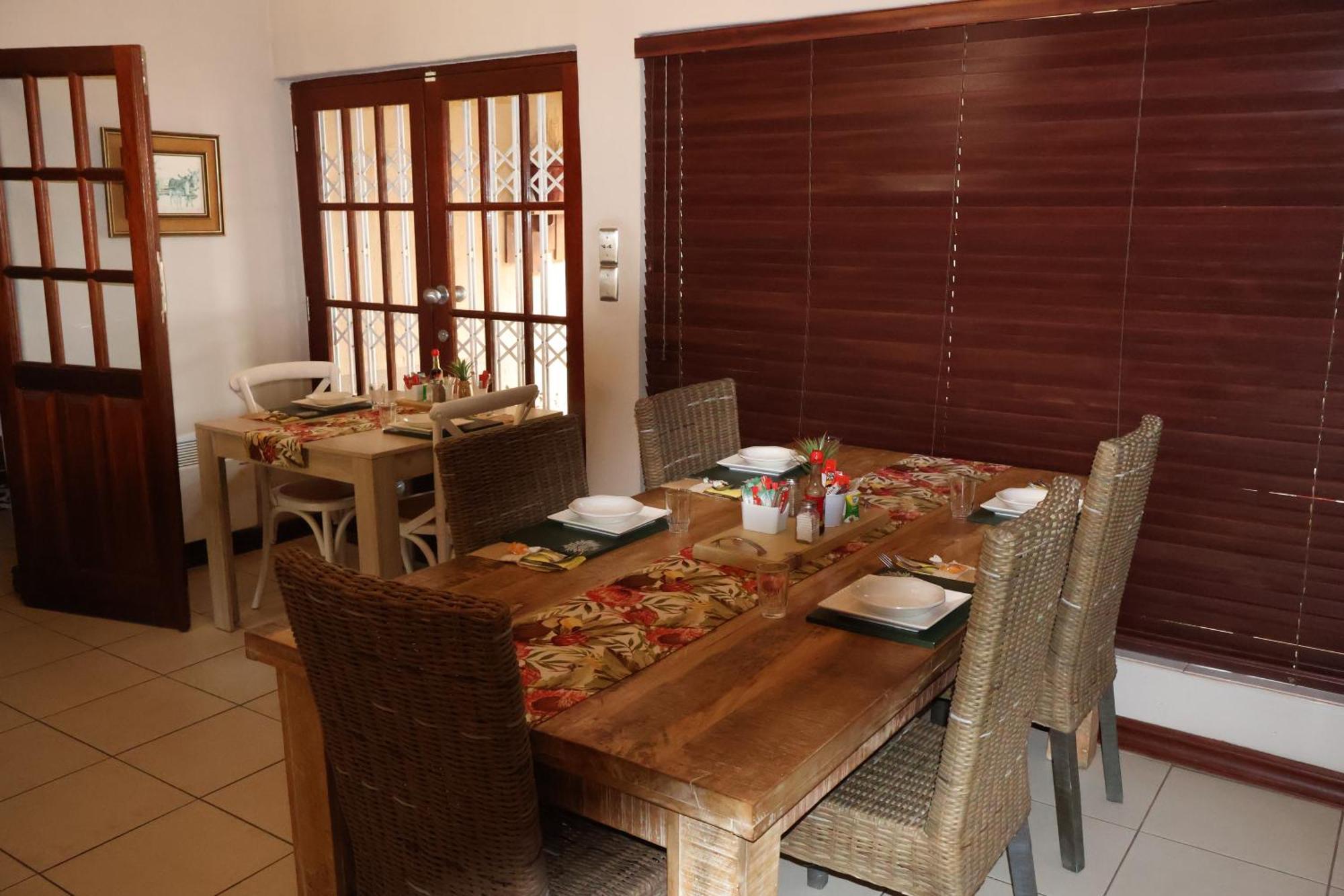 The Leopard Tree Bed and Breakfast Polokwane Exteriör bild